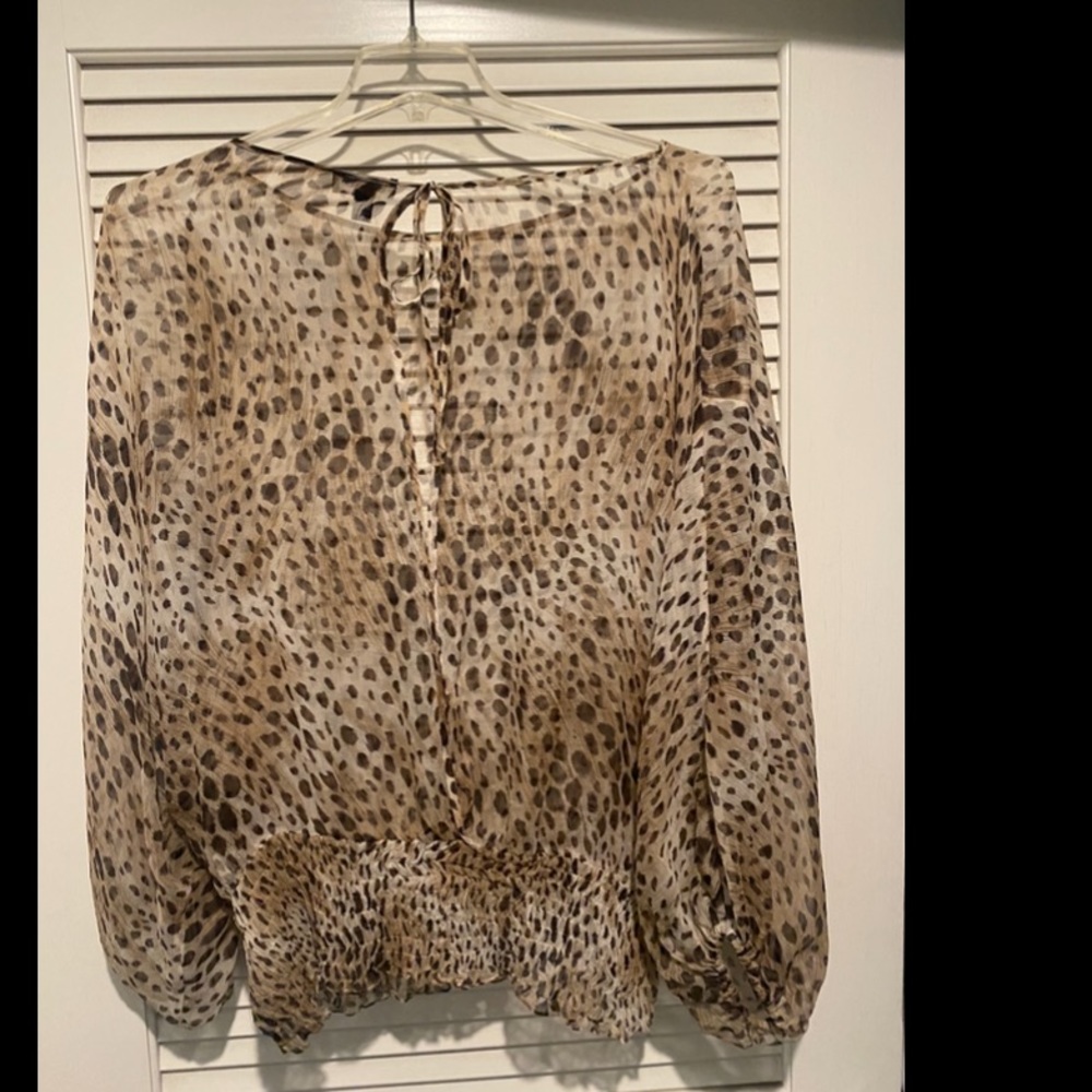 Bebe chiffon leopard blouse